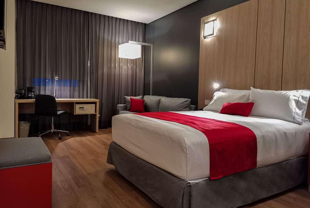 Ramada Encore By Wyndham Guadalajara Aeropuerto Las Pintas Quarto foto
